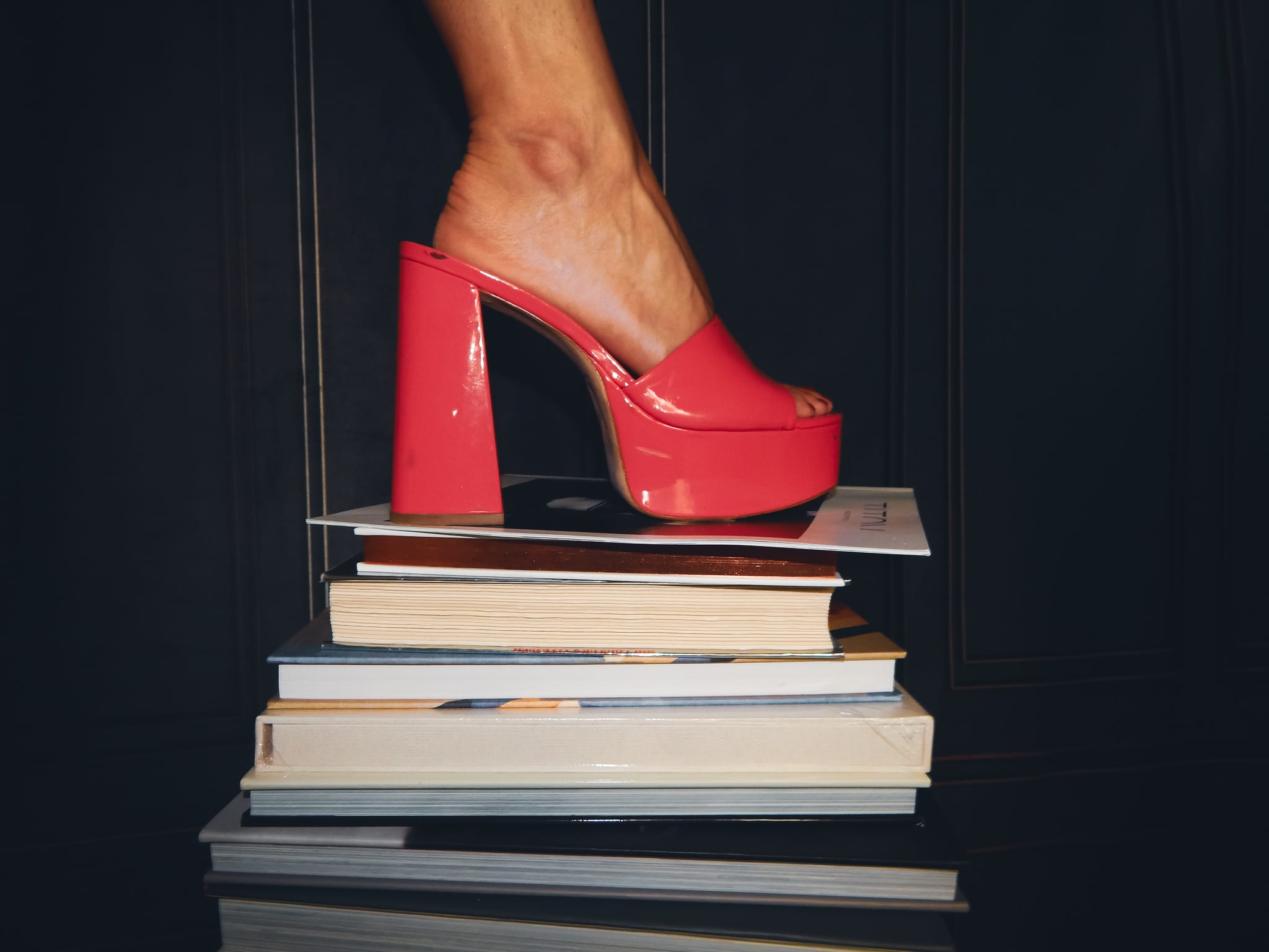 10 Fashion Podcasts To Listen To Now